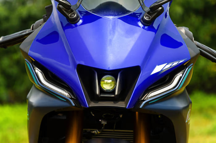 Yamaha R15: 4 reasons to buy and 2 not to